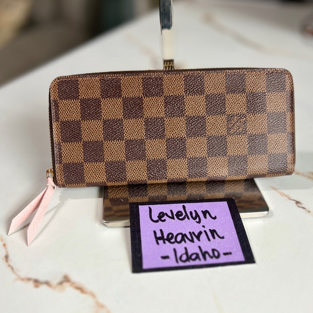 SOLD-Authentic Louis Vuitton Clemence Wallet Ebene Pink